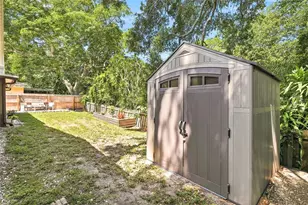 1318 S Hillcrest Ave, Clearwater, FL 33756 - Photo 27