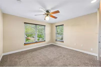 300 90th Avenue NE, Saint Petersburg, FL 33702 - Photo 35