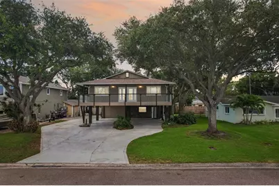 300 90th Avenue NE, Saint Petersburg, FL 33702 - Photo 1