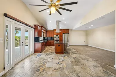 300 90th Avenue NE, Saint Petersburg, FL 33702 - Photo 23