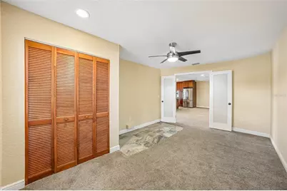 300 90th Avenue NE, Saint Petersburg, FL 33702 - Photo 21