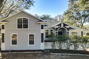 949 Hawk Landing, Fruitland Park, FL 34731 - Photo 1