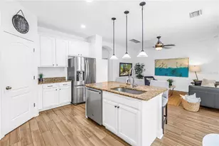 1133 14th St N, Saint Petersburg, FL 33705 - Photo 31