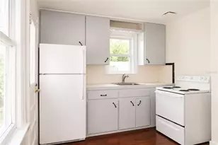 3725 18th St N, Saint Petersburg, FL 33713 - Photo 5