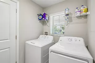 9415 Lemon Drop Loop, Sun City Center, FL 33573 - Photo 21