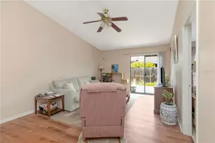 3909 Carroll Cypress Ct, Tampa, FL 33614 - Photo 7