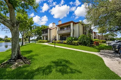 10263 Gandy Boulevard N #2116, Saint Petersburg, FL 33702 - Photo 1