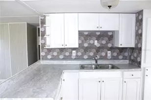 1845 Dixie Ln, Holiday, FL 34690 - Photo 5