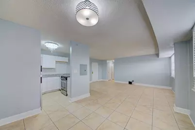 3315 58th Avenue S #306, Saint Petersburg, FL 33712 - Photo 3