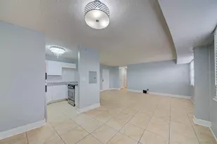 3315 58th Ave S, Saint Petersburg, FL 33712 - Photo 3