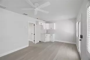 3101 Beach Blvd S, Gulfport, FL 33707 - Photo 5
