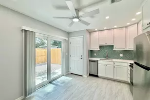 4306 Porpoise Dr, Tampa, FL 33617 - Photo 5