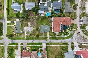 835 Bruce Ave, Clearwater Beach, FL 33767 - Photo 3