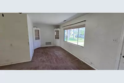 835 Bruce Avenue, Clearwater Beach, FL 33767 - Photo 11