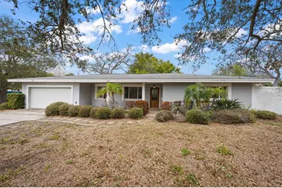 230 Garden Circle, Belleair, FL 33756 - Photo 1