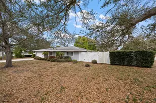 230 Garden Cir, Belleair, FL 33756 - Photo 45