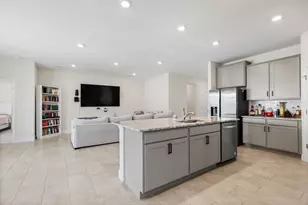 5689 Hawks Cay St, Apollo Beach, FL 33572 - Photo 5
