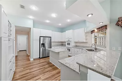 2116 Platinum Drive, Sun City Center, FL 33573 - Photo 11