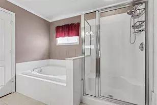 13241 Early Run Ln, Riverview, FL 33578 - Photo 15