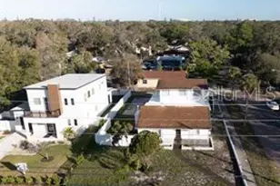 1301 26th Ave S, Saint Petersburg, FL 33705 - Photo 3