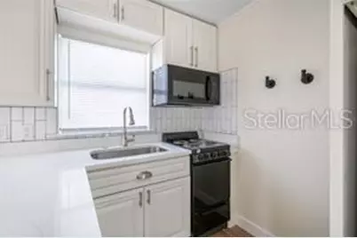 1301 26th Avenue S, Saint Petersburg, FL 33705 - Photo 17