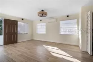 1301 26th Ave S, Saint Petersburg, FL 33705 - Photo 11