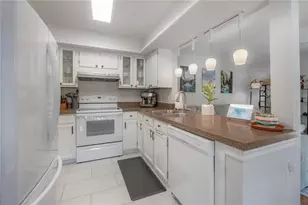 16109 Dawnview Dr, Tampa, FL 33624 - Photo 27