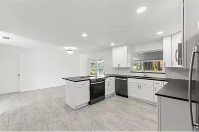4960 Dover Street NE, Saint Petersburg, FL 33703 - Photo 9