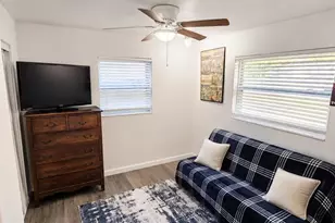 12346 114th St, Largo, FL 33778 - Photo 7