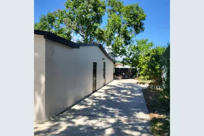 5107 Cresthill Drive, Tampa, FL 33615 - Photo 7