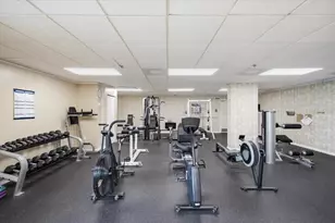 7050 Sunset Dr S, Saint Petersburg, FL 33707 - Photo 27