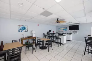 7050 Sunset Dr S, Saint Petersburg, FL 33707 - Photo 35