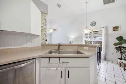 10249 Rainbow Oaks Drive, Hudson, FL 34667 - Photo 11