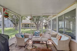 9909 St Joseph Ct, New Port Richey, FL 34655 - Photo 25