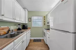 4801 Airport Rd, Zephyrhills, FL 33542 - Photo 11
