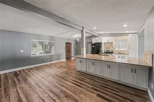 217 Garden Cir, Belleair, FL 33756 - Photo 5