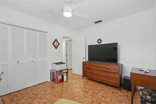 1835 Dormieone Rd N, Saint Petersburg, FL 33710 - Photo 27