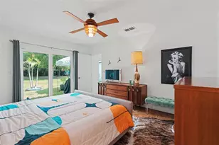 1835 Dormieone Rd N, Saint Petersburg, FL 33710 - Photo 17