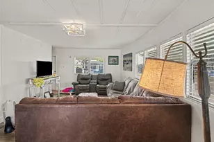 309 50th Ave Terrace E, Bradenton, FL 34203 - Photo 9