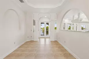 8335 Cheyenne Dr, Seminole, FL 33777 - Photo 9