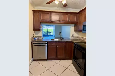 1986 Pelican Landing Boulevard #1511, Clearwater, FL 33762 - Photo 9