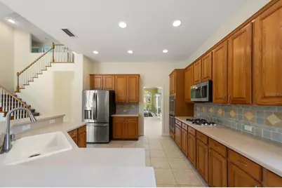 7699 Aralia Way, Seminole, FL 33777 - Photo 9