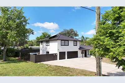 1736 W Country Club, Tampa, FL 33612 - Photo 5