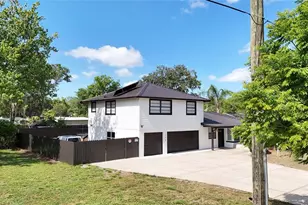 1736 W Country Club, Tampa, FL 33612 - Photo 5