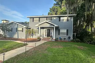 1105 S 9th St, Leesburg, FL 34748 - Photo 1