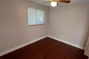 1014 Stonefence Way, Tarpon Springs, FL 34689 - Photo 9