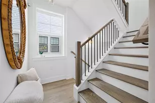 1717 Massachusetts Ave NE, Saint Petersburg, FL 33703 - Photo 21