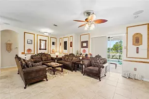 27236 Hollybrook Trail, Wesley Chapel, FL 33544 - Photo 7