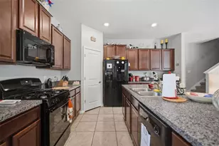 21213 Passive Porch Dr, Land O Lakes, FL 34637 - Photo 9