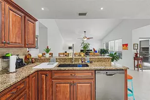 2773 Jeffrey Dr, Palm Harbor, FL 34684 - Photo 13